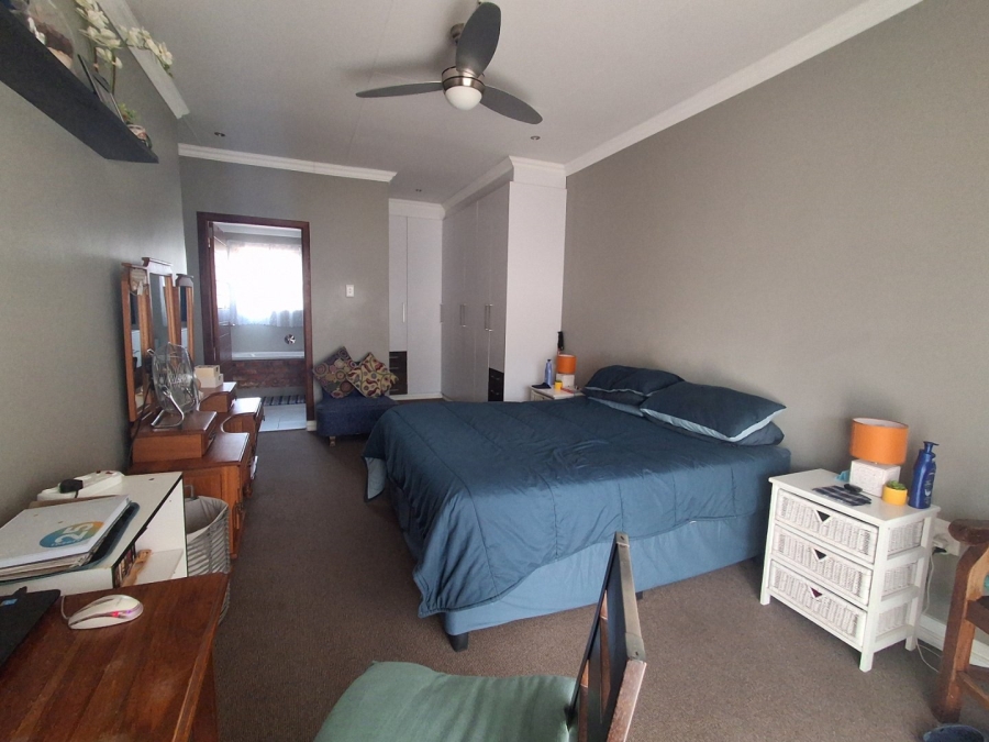 To Let 3 Bedroom Property for Rent in Somerton Estate Free State